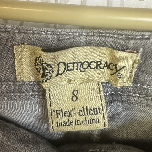 Democracy Flexellent Ankle Jeans Women's 8 Gray Cuffed Bohemian Embellished - Picture 6 of 9